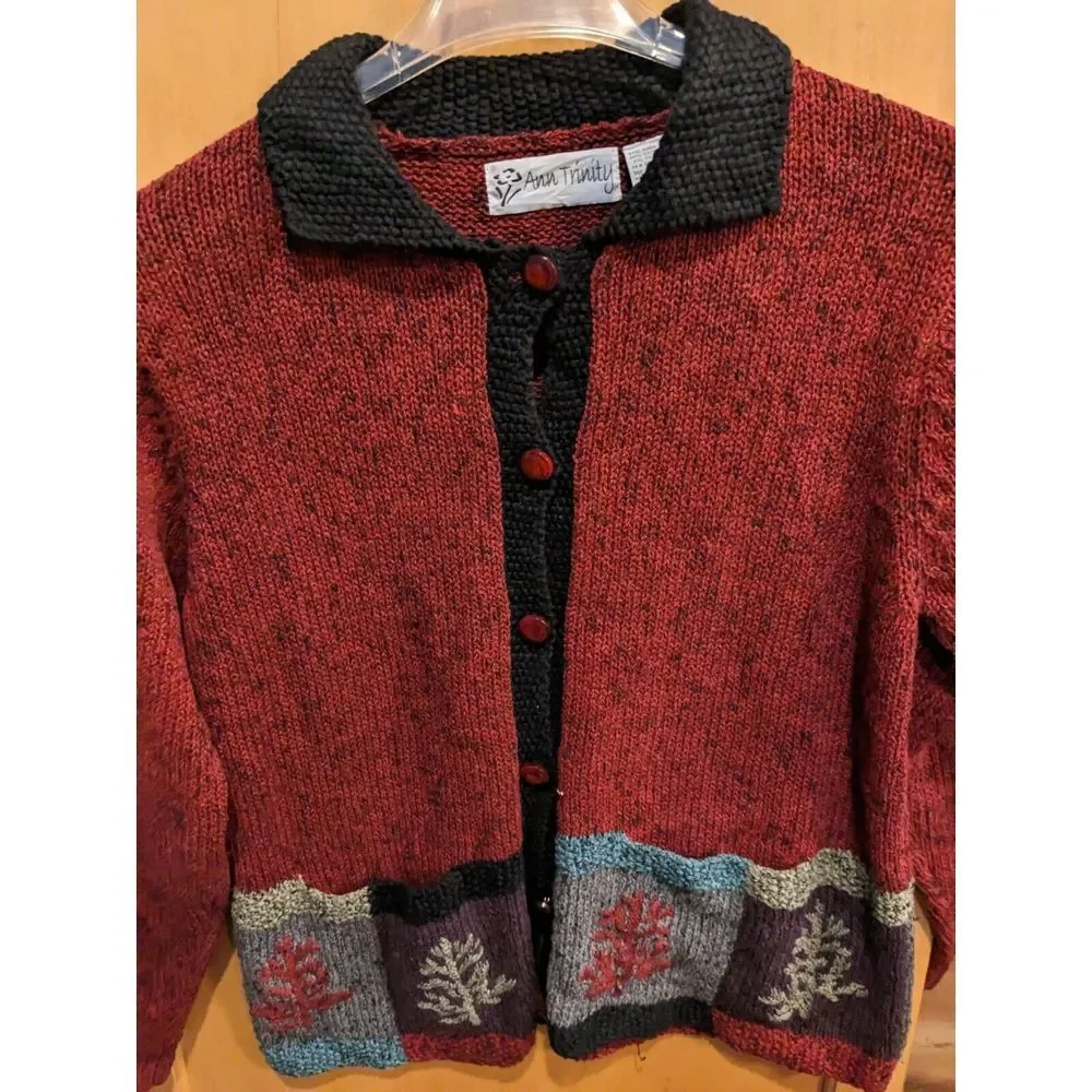 Ann‎ Trinity  Red Sweater Womans Small heart button Cardigan Top